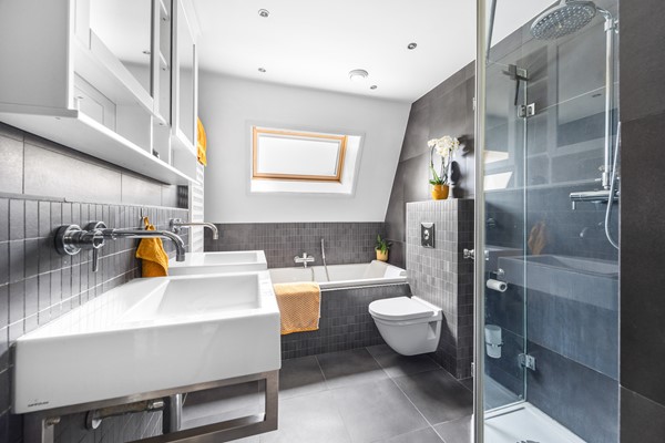 Medium property photo - Van der Stoklaan 49, 2493 BX The Hague
